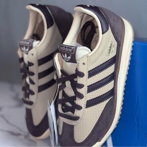 adidas Men’s Beige and Dark Brown Classic Trainer Sneakers